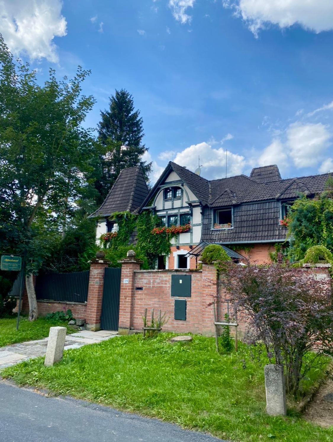 Apartman Dum U Kouli Prameny Exteriör bild